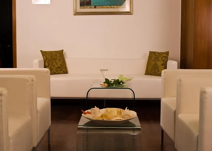 Hotel Cristina Corona Cattolica